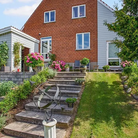 Bed & Breakfast Bymarkens *